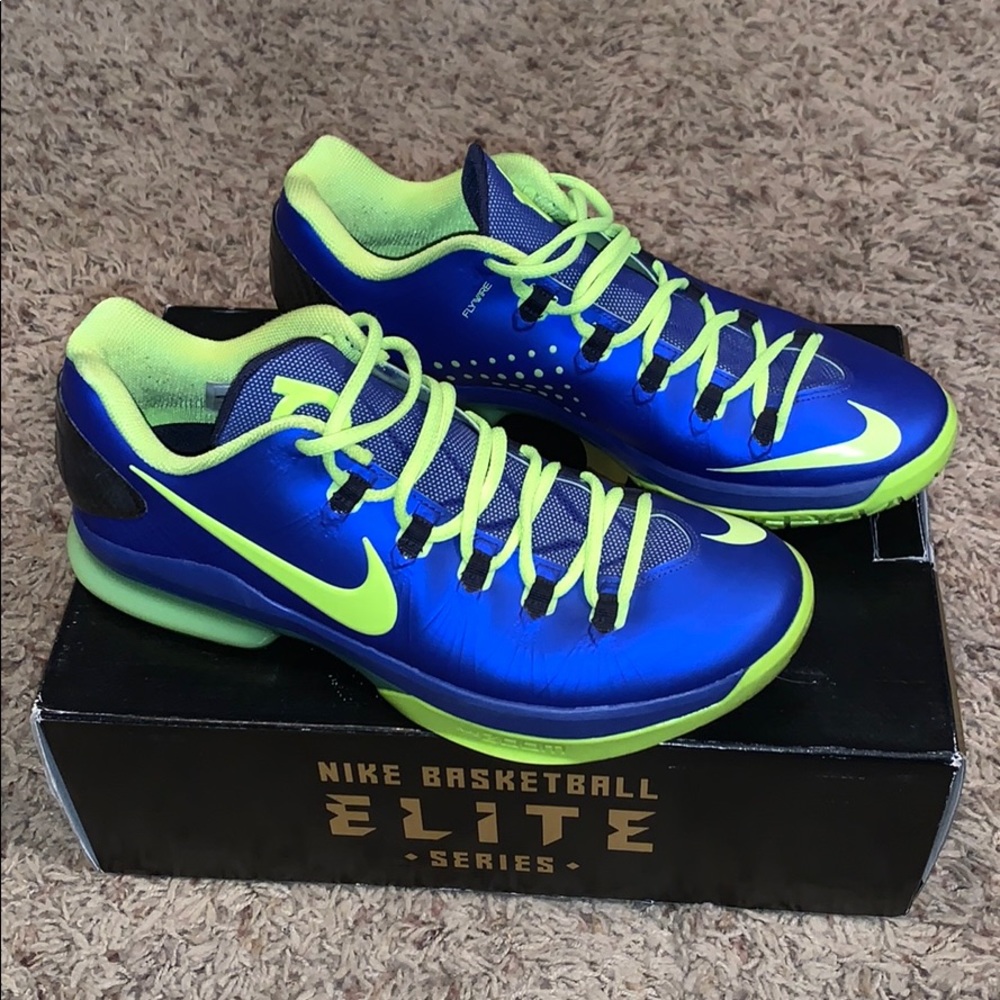 KD V Elite Basketball Shoes worn once M 9